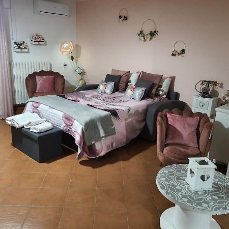 Shabby Chic Rooms Con Cucina E Giardino Privato Pomarico Ngoại thất bức ảnh