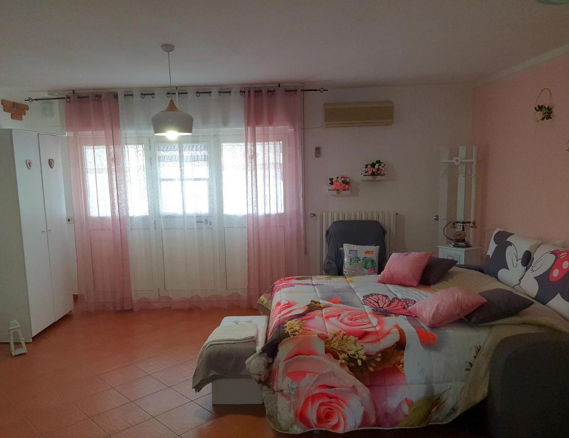 Shabby Chic Rooms Con Cucina E Giardino Privato Pomarico Ngoại thất bức ảnh