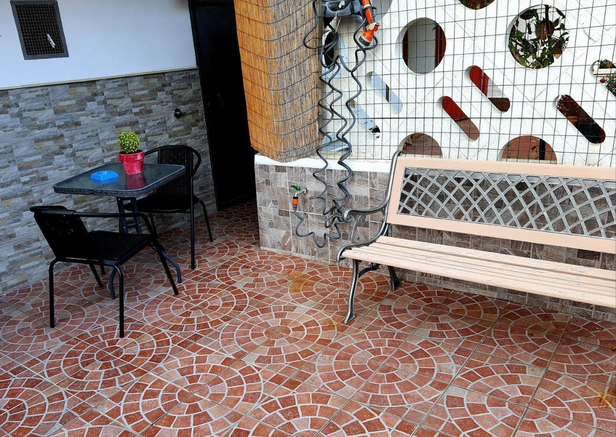Shabby Chic Rooms Con Cucina E Giardino Privato Pomarico Ngoại thất bức ảnh