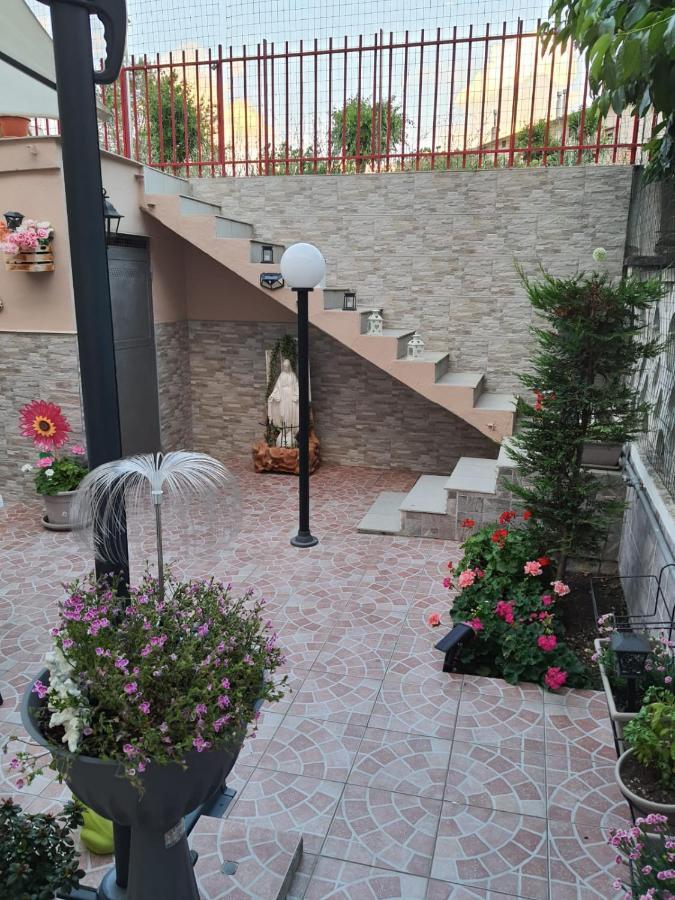Shabby Chic Rooms Con Cucina E Giardino Privato Pomarico Ngoại thất bức ảnh