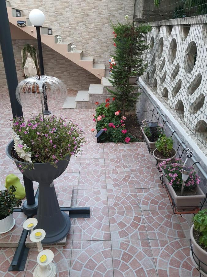 Shabby Chic Rooms Con Cucina E Giardino Privato Pomarico Ngoại thất bức ảnh