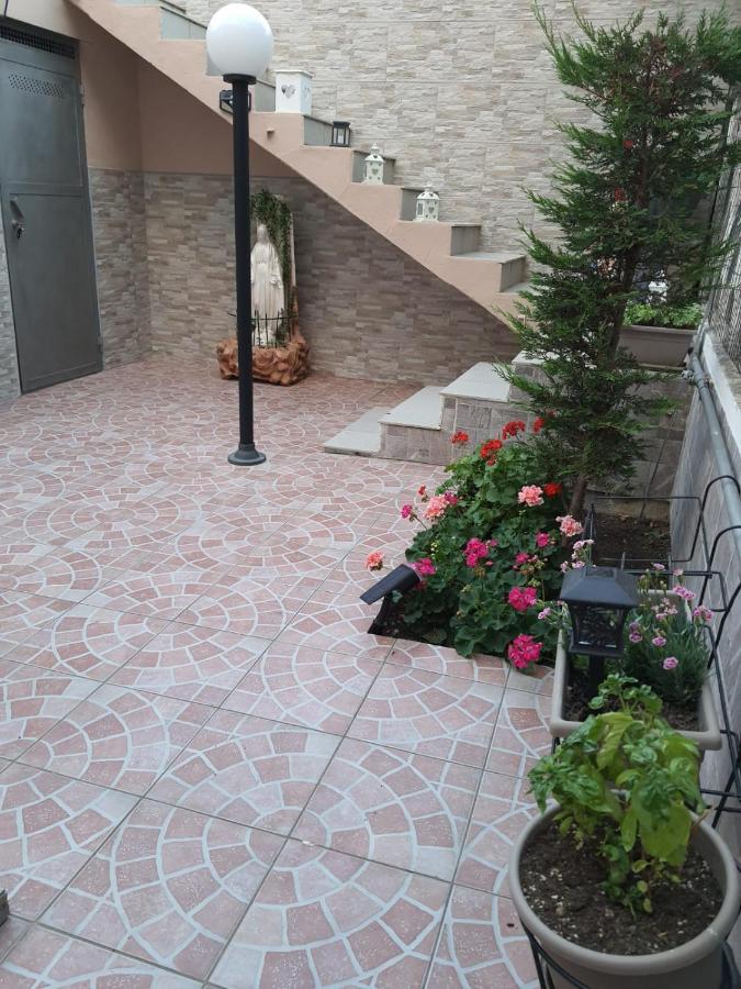 Shabby Chic Rooms Con Cucina E Giardino Privato Pomarico Ngoại thất bức ảnh