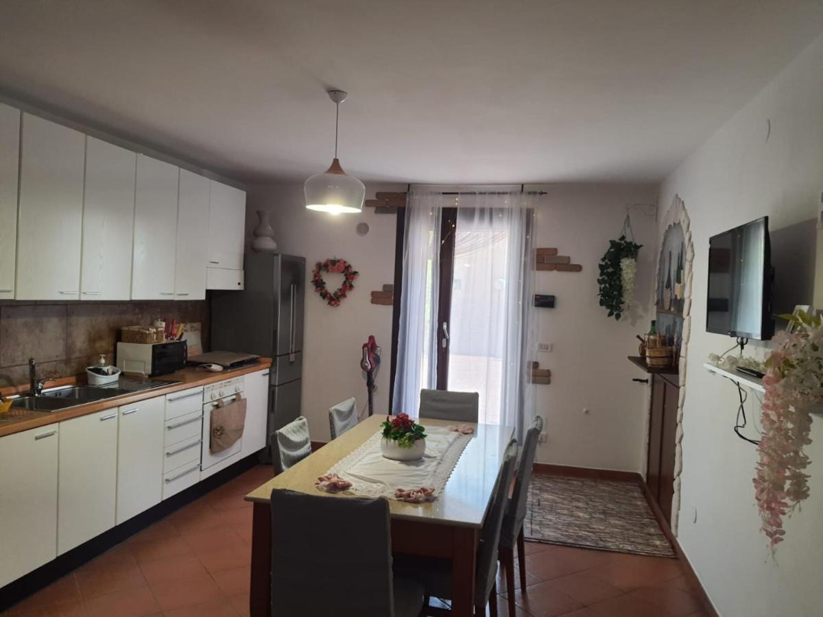 Shabby Chic Rooms Con Cucina E Giardino Privato Pomarico Ngoại thất bức ảnh