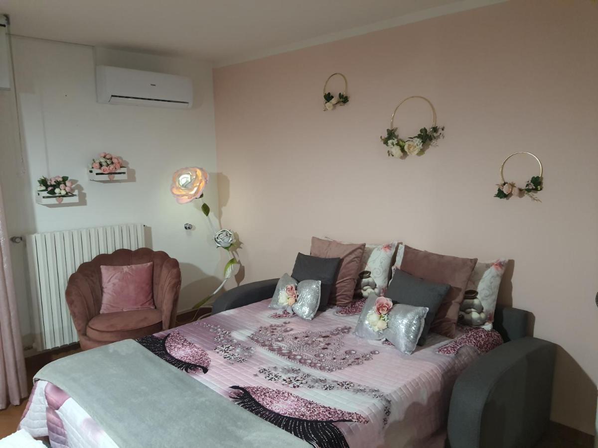 Shabby Chic Rooms Con Cucina E Giardino Privato Pomarico Ngoại thất bức ảnh